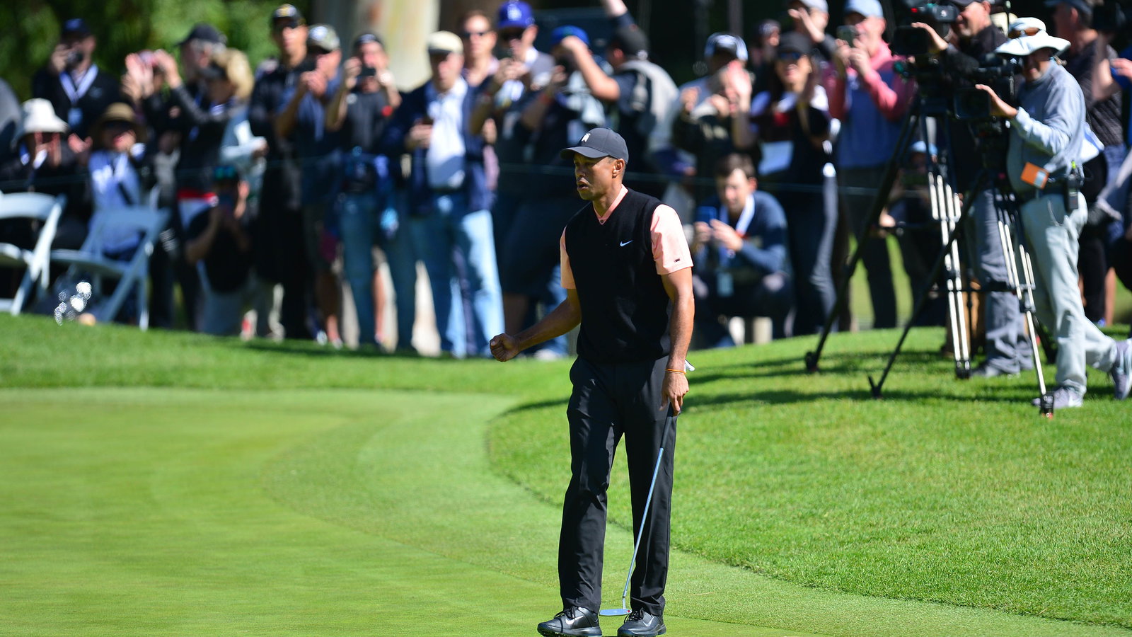 Tiger Woods: What's in the bag for coronavirus relief match